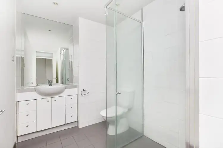 Fifth view of Homely apartment listing, 606/422 Collins Street, Melbourne VIC 3000