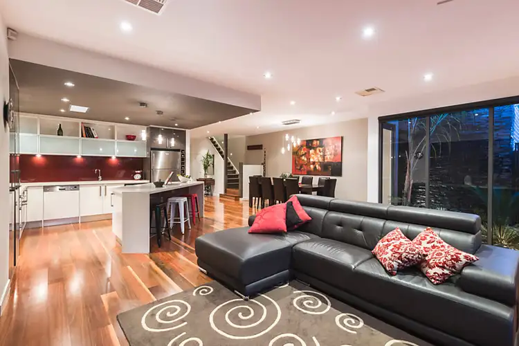 10 Courtney Street, Cheltenham VIC 3192
