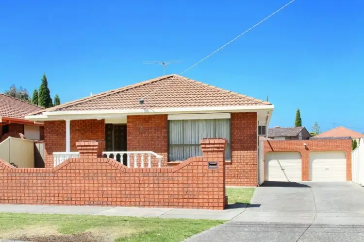 Main view of Homely house listing, 17 Dakota Drive, Thomastown VIC 3074