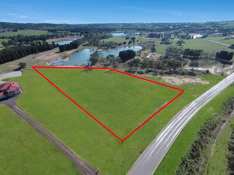 540 Valley Drive, Hidden Valley VIC 3756