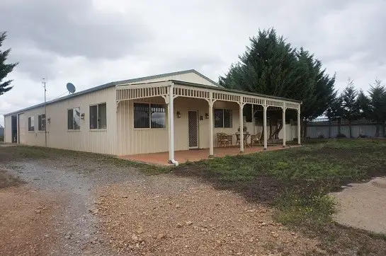 328 Tiyces Lane, Goulburn NSW 2580