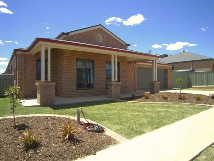 5 Ayden Place, Maiden Gully VIC 3551