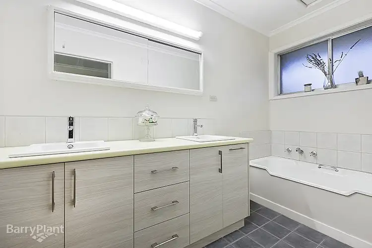 Sixth view of Homely townhouse listing, 1/51 Wilga Street, Mount Waverley VIC 3149