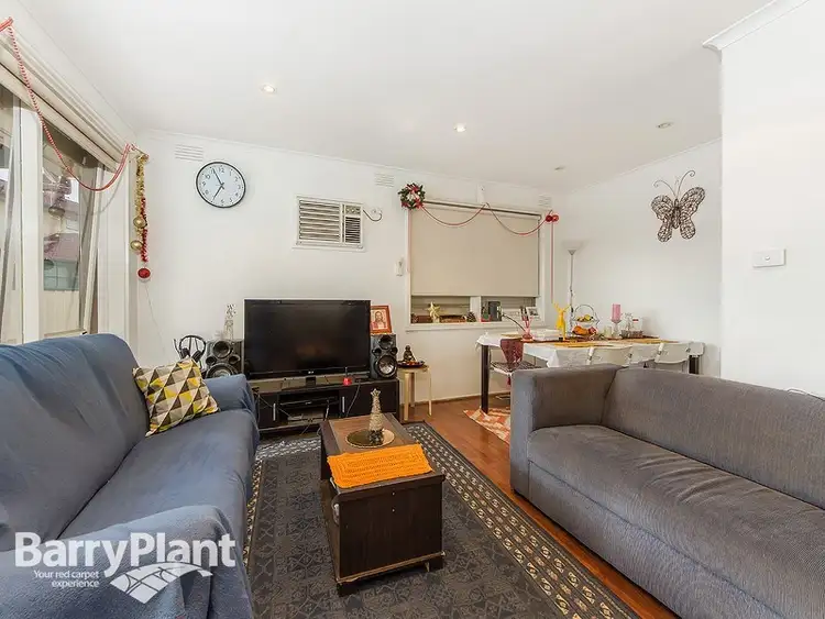 Third view of Homely house listing, 8 Tullaroop Court, St Albans VIC 3021