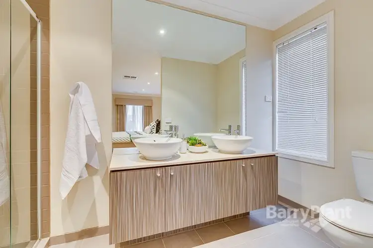 Fourth view of Homely house listing, 7 Fairview Court, Hillside VIC 3037