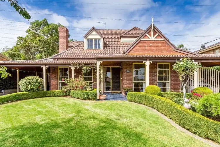 16 Darlington Avenue, Wheelers Hill VIC 3150