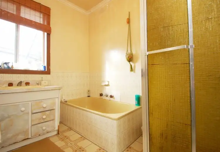 Sixth view of Homely house listing, 4 Moonee Boulevard, Glenroy VIC 3046