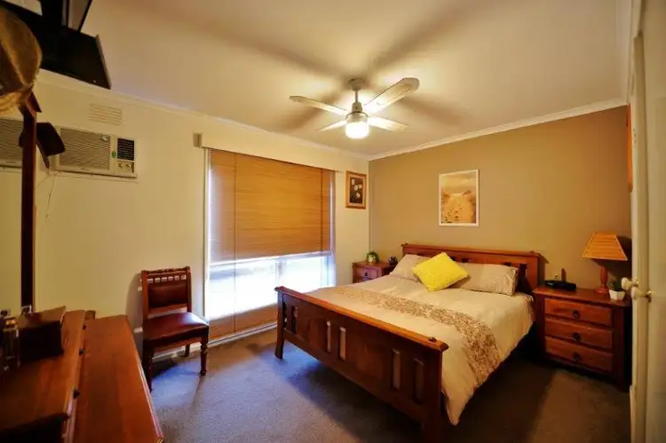 Fifth view of Homely house listing, 2 Stradbroke Way, Wyndham Vale VIC 3024