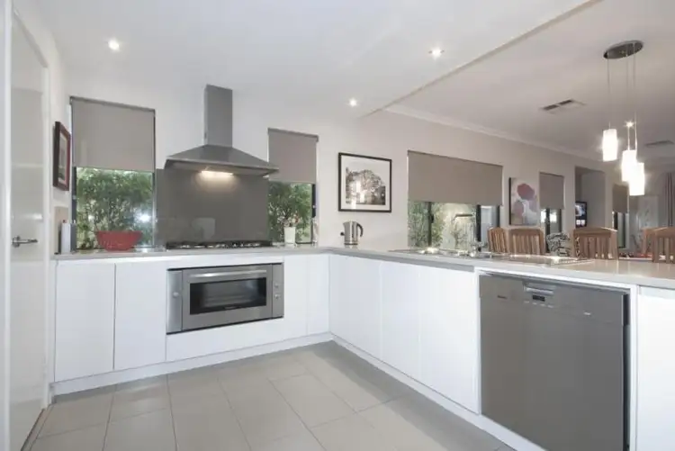 Sixth view of Homely house listing, 17 Bee Eater Link, Beeliar WA 6164