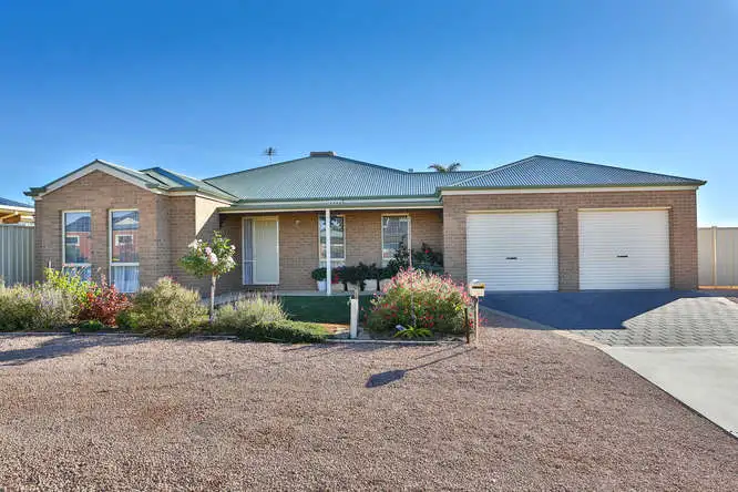 Main view of Homely house listing, 8 Brampton Way, Mildura VIC 3500