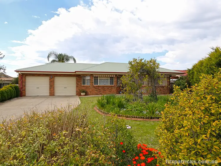 Second view of Homely house listing, 6 Bradfield Place, Lloyd NSW 2650