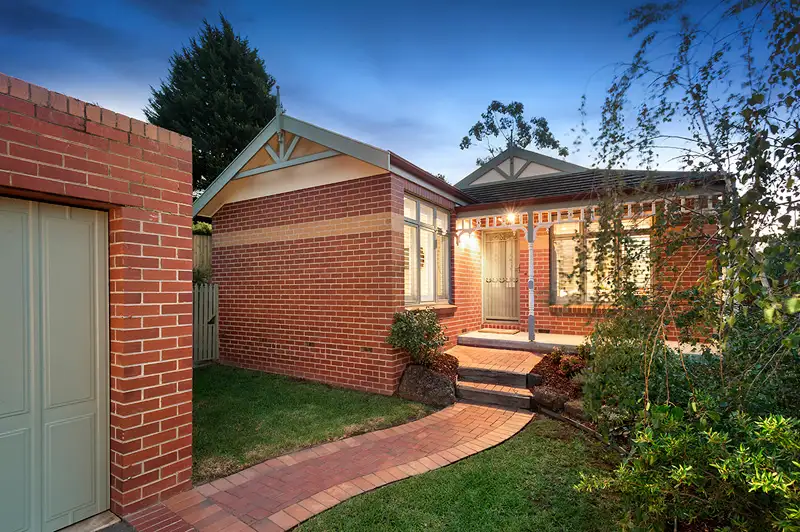 Main view of Homely house listing, 16 Piccadilly Close, Greensborough VIC 3088