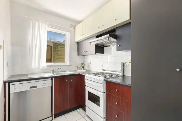 Fourth view of Homely apartment listing, 4/35 Carroll Crescent, Glen Iris VIC 3146