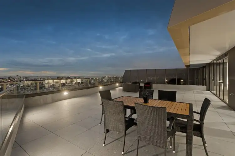 2704/3 Yarra Street, South Yarra VIC 3141