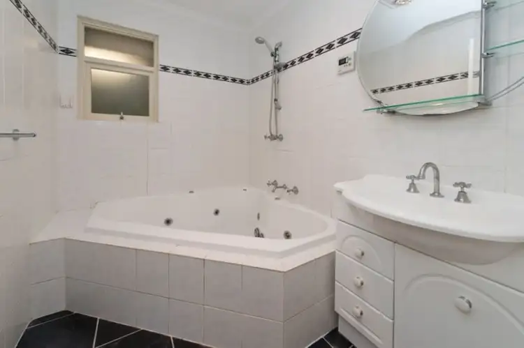 Sixth view of Homely house listing, 2 Vera Street, Paralowie SA 5108