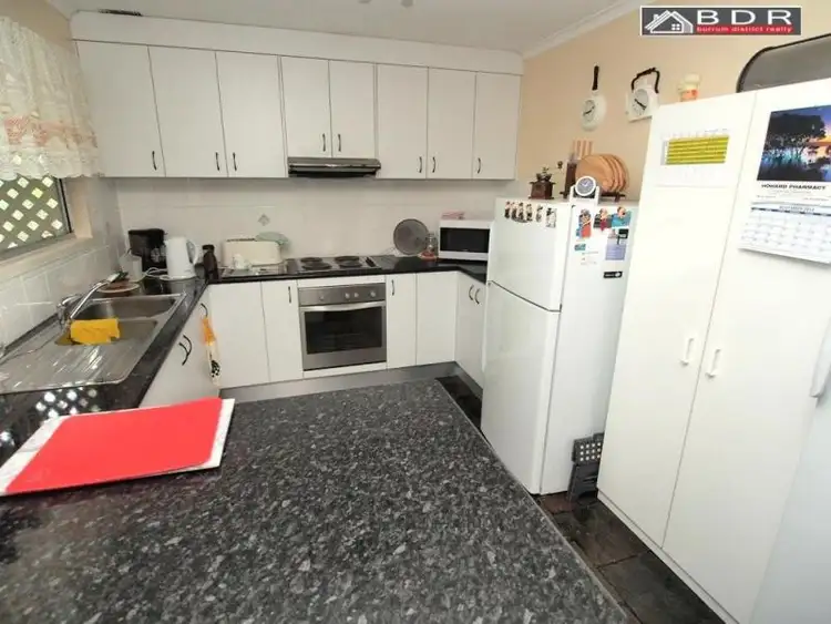 23 James, Howard QLD 4659