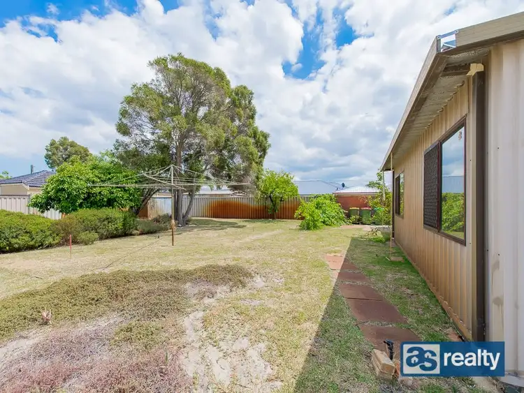 Second view of Homely house listing, 31 Embleton Avenue, Embleton WA 6062
