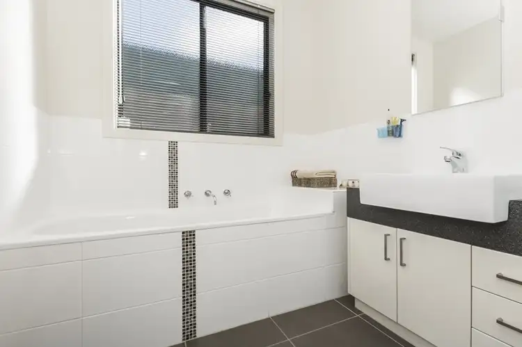 Fourth view of Homely townhouse listing, 2/11 Mowat Street, Geelong West VIC 3218