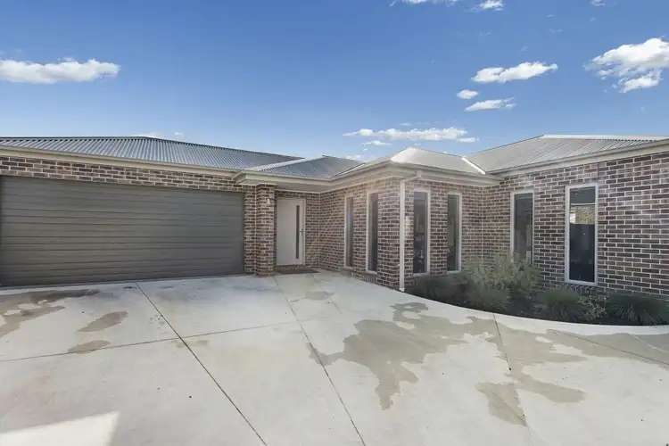 2/30 Dundas Street, Miners Rest VIC 3352