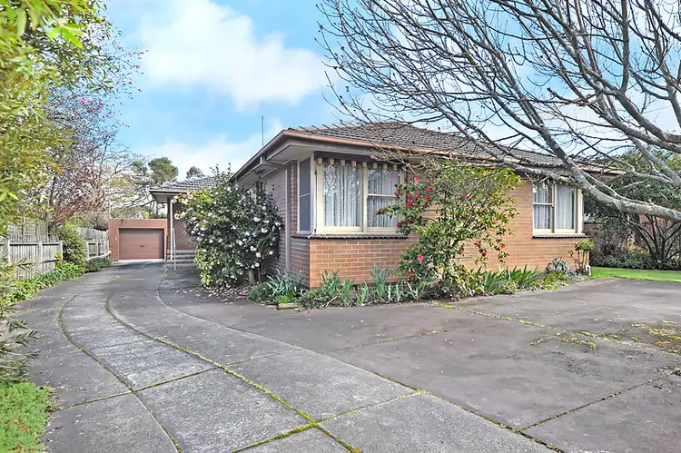 1105 Lydiard Street North, Ballarat North VIC 3350