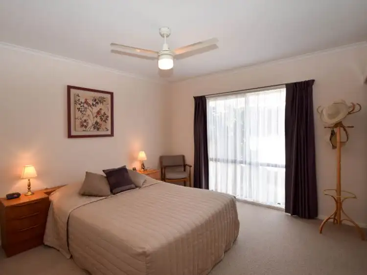 Seventh view of Homely house listing, 2 McDonald Court, Wangaratta VIC 3677