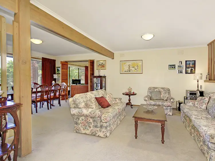 Second view of Homely house listing, 5 Brentleigh Court, Vermont South VIC 3133