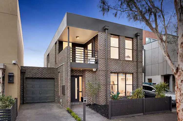 83 Fairbairn Drive, Kensington VIC 3031