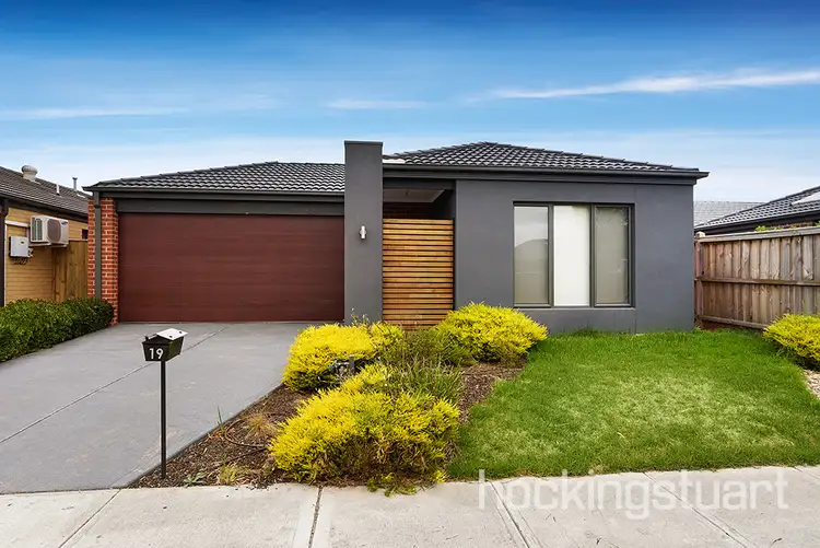 19 Geraldton Road, Point Cook VIC 3030