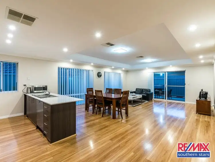 4 Reginald Street, Queens Park WA 6107