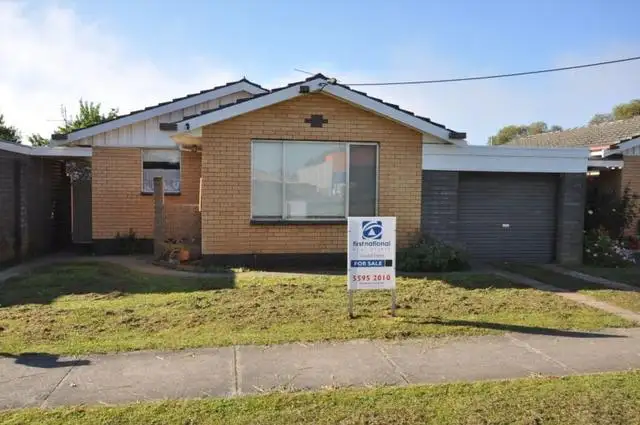 86 Victoria Street, Cobden VIC 3266