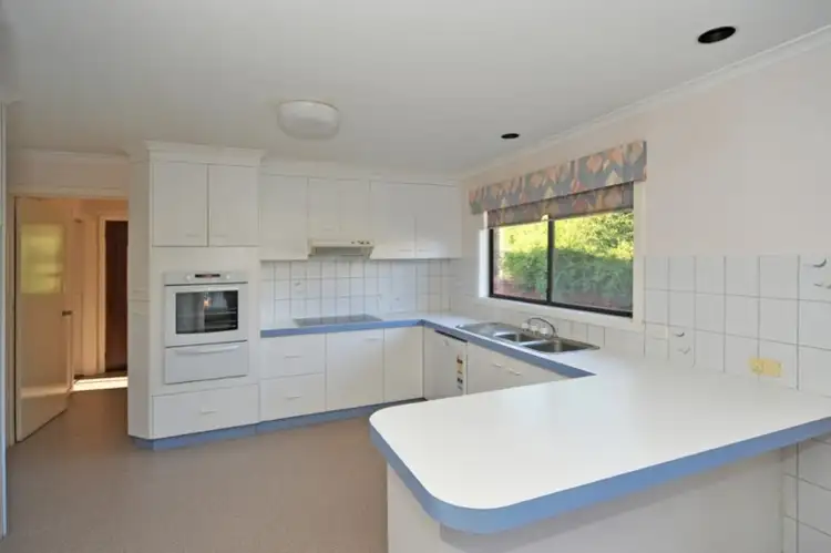 Seventh view of Homely house listing, 34 Magellan Crescent, Kangaroo Flat VIC 3555