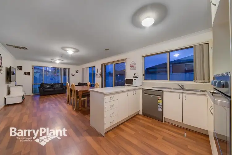 Fourth view of Homely house listing, 6 Avoca Place, Pakenham VIC 3810