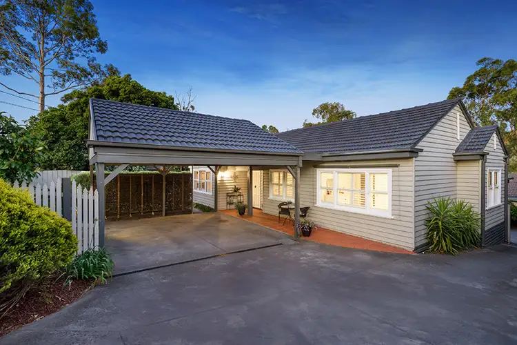 Main view of Homely unit listing, 1/122 Bible Street, Eltham VIC 3095
