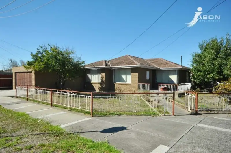 Main view of Homely house listing, 19 Windermere Crescent, Gladstone Park VIC 3043