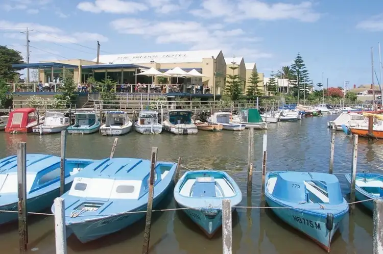Fifth view of Homely townhouse listing, 2/15 James Street, Mordialloc VIC 3195