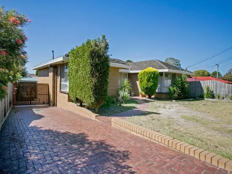 9 Kashmir Crescent, Frankston VIC 3199