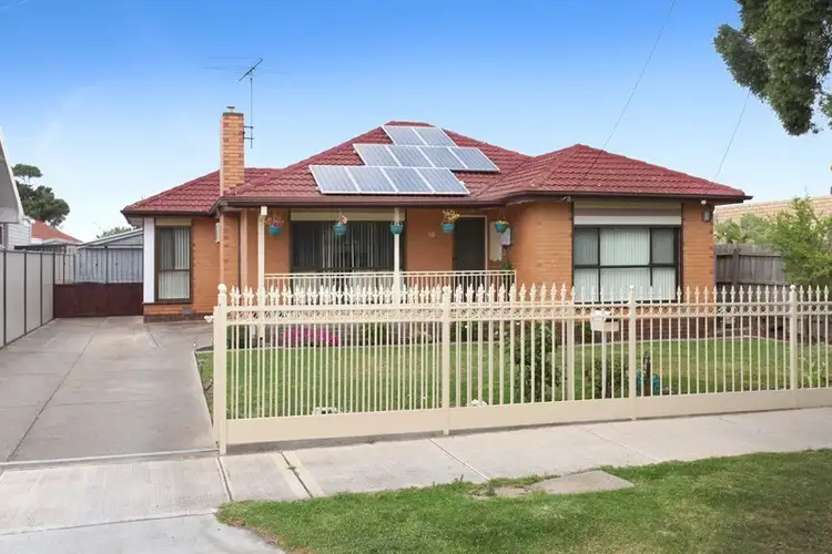 16 Godfrey Avenue, Sunshine North VIC 3020