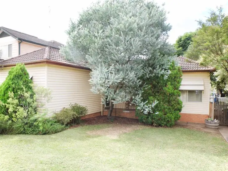 13a Victor Avenue, Panania NSW 2213