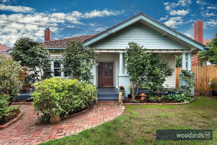 19 Wallace Road, Burwood VIC 3125