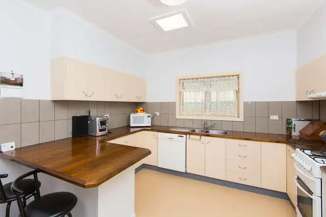 Second view of Homely house listing, 121 Jacaranda Street, Red Cliffs VIC 3496