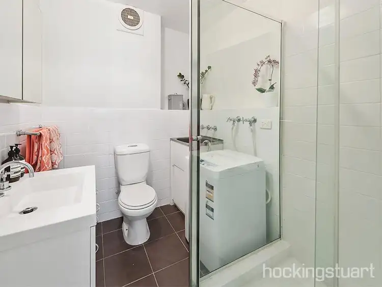 Sixth view of Homely apartment listing, 2/6 Westbury Street, St Kilda East VIC 3183