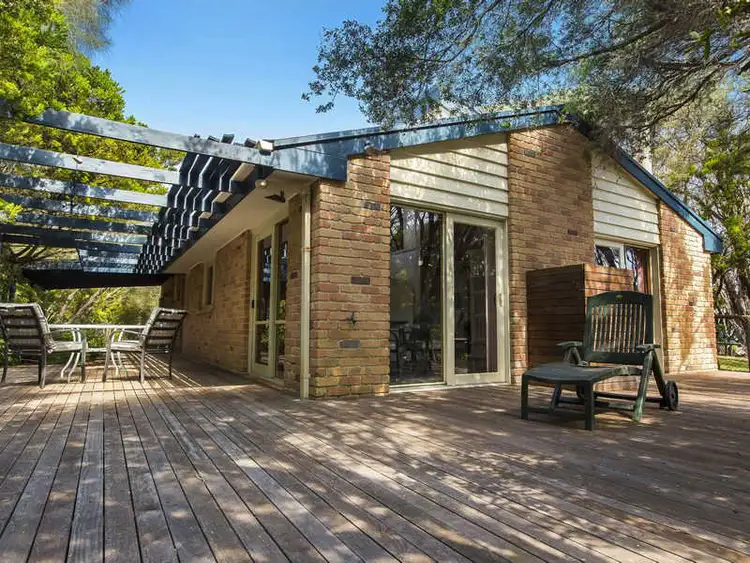 16 Royadie Road, Blairgowrie VIC 3942
