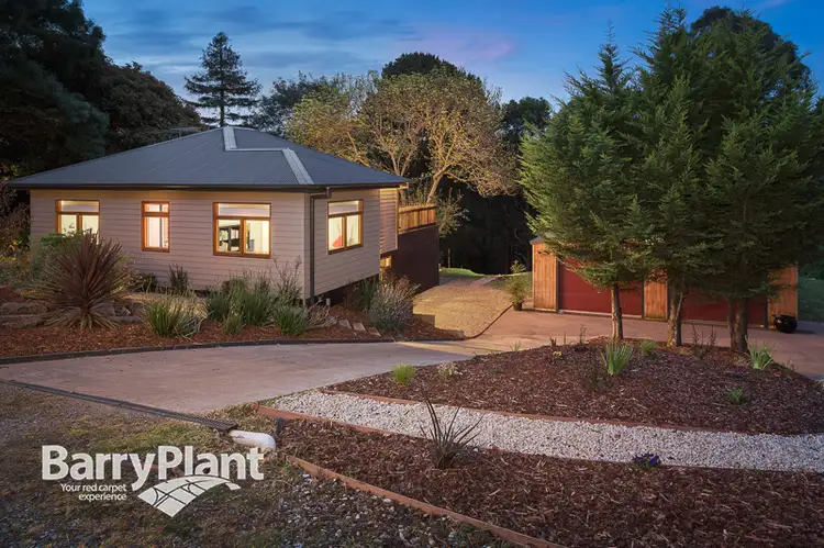 16 Berrys Road, Emerald VIC 3782