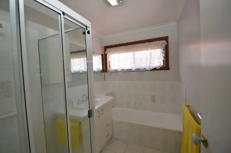 Seventh view of Homely townhouse listing, 1/23 Thomas Wedge Drive, Wangaratta VIC 3677