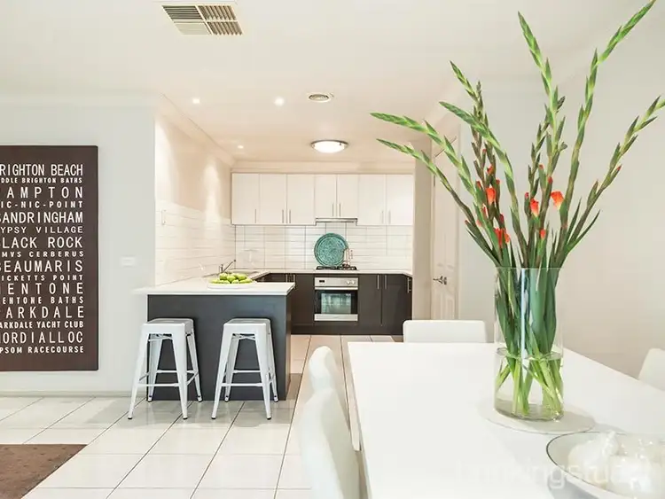 Fifth view of Homely townhouse listing, 2/84 Albert Street, Mordialloc VIC 3195