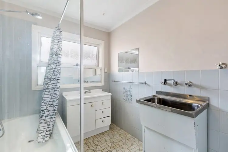 Sixth view of Homely apartment listing, 5/7 Hatfield court, West Footscray VIC 3012