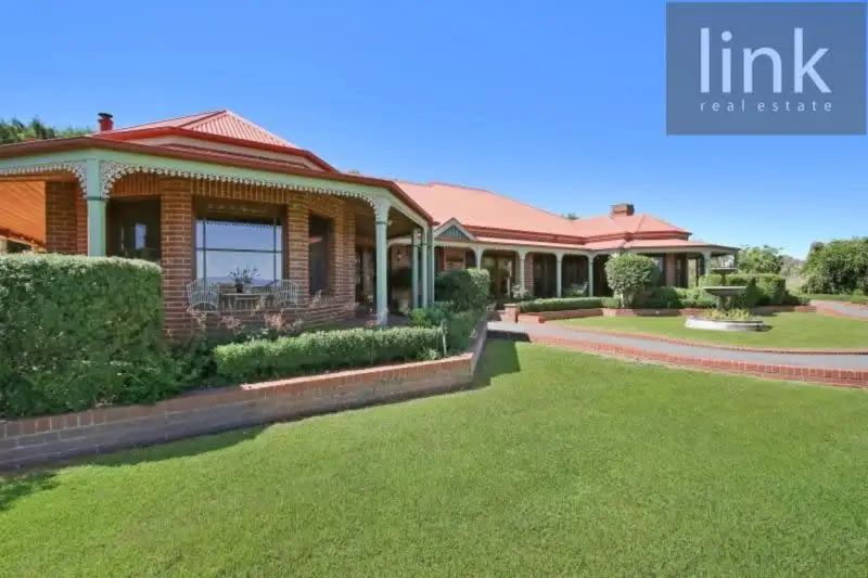 Main view of Homely house listing, 285 Racecourse Road, Albury NSW 2640