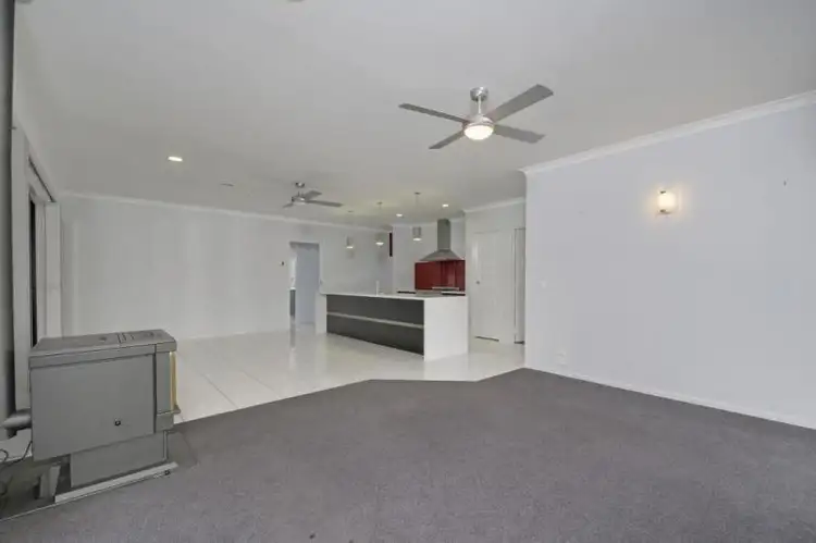 Sixth view of Homely house listing, 146 Ellavale Drive, Traralgon VIC 3844