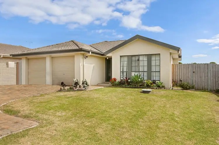 12 Cedar Cutters Crescent, Cooranbong NSW 2265