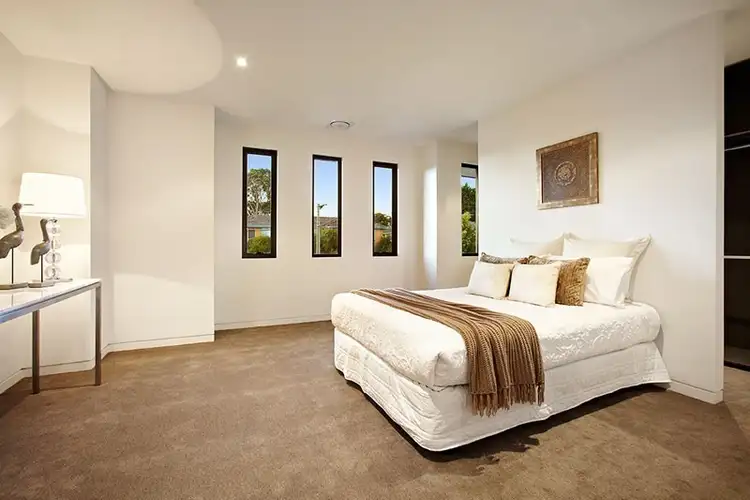 Fourth view of Homely townhouse listing, 33A Eumeralla Road, Caulfield South VIC 3162